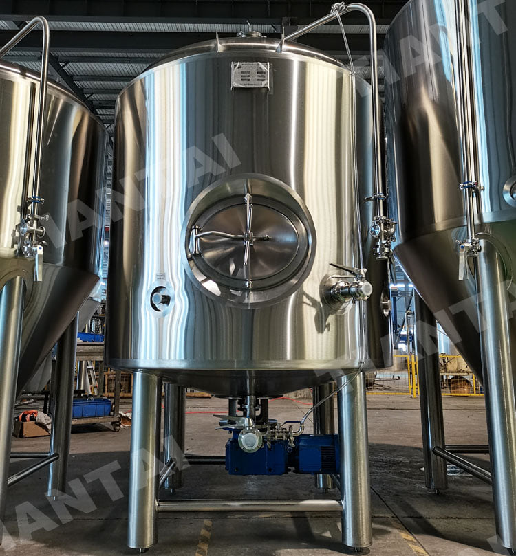 <b>Tiantai Customized 2000L Bright Beer Tank With Agitator</b>